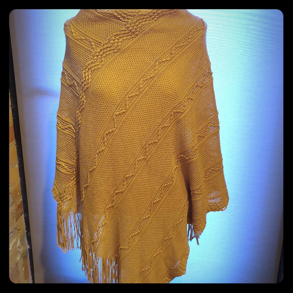 Win Win Tan Open Knit One Size Pull Over Shawl